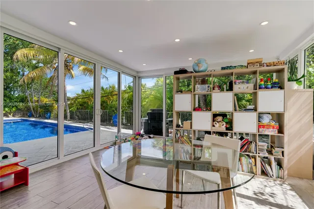 $18,500 | 525 Ridgewood Road, Key Biscayne, FL 33149
