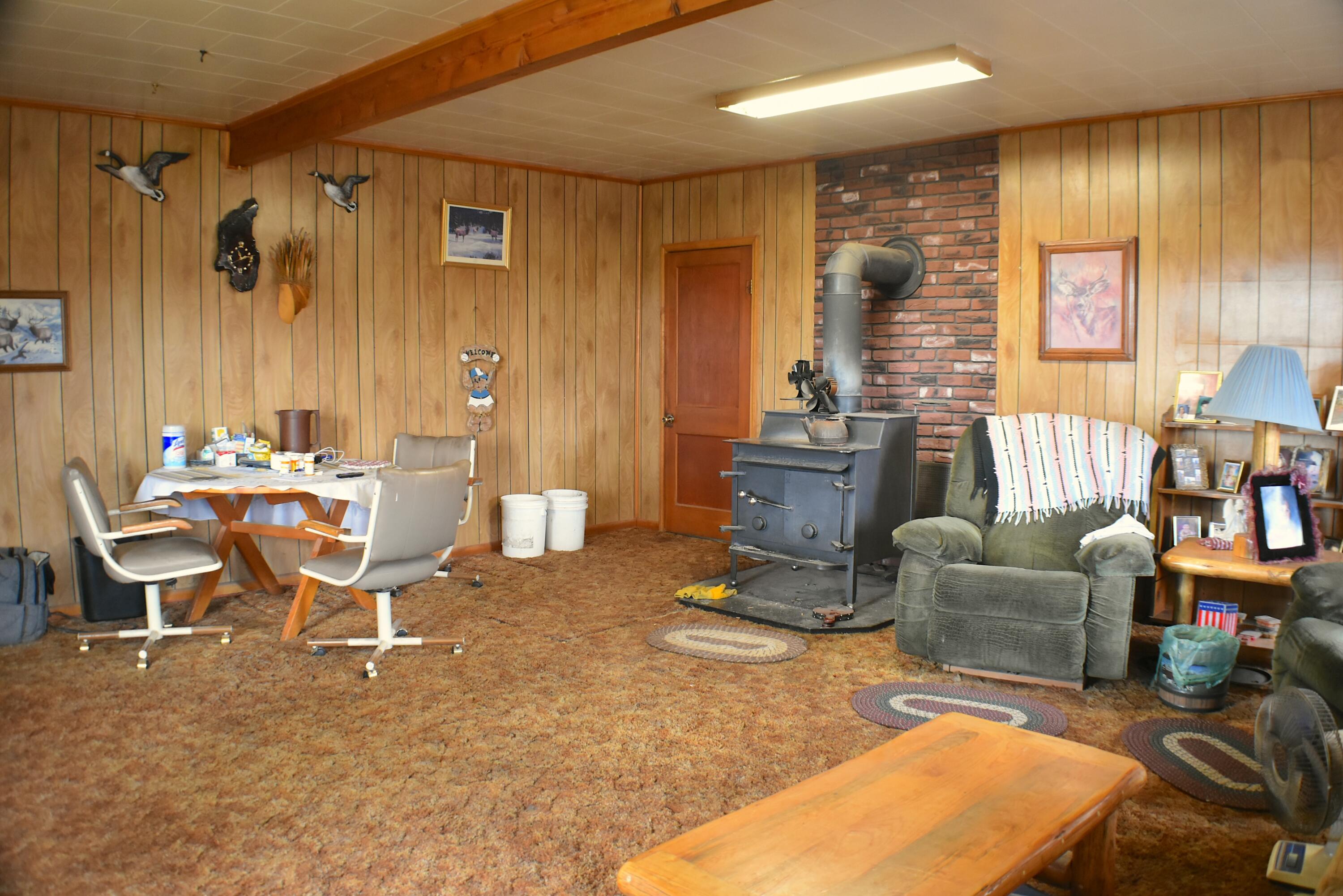 902 Southwest Crestview Road Prineville, OR 97754 - Photo 6 of 51 2025-03-06 11.08.00