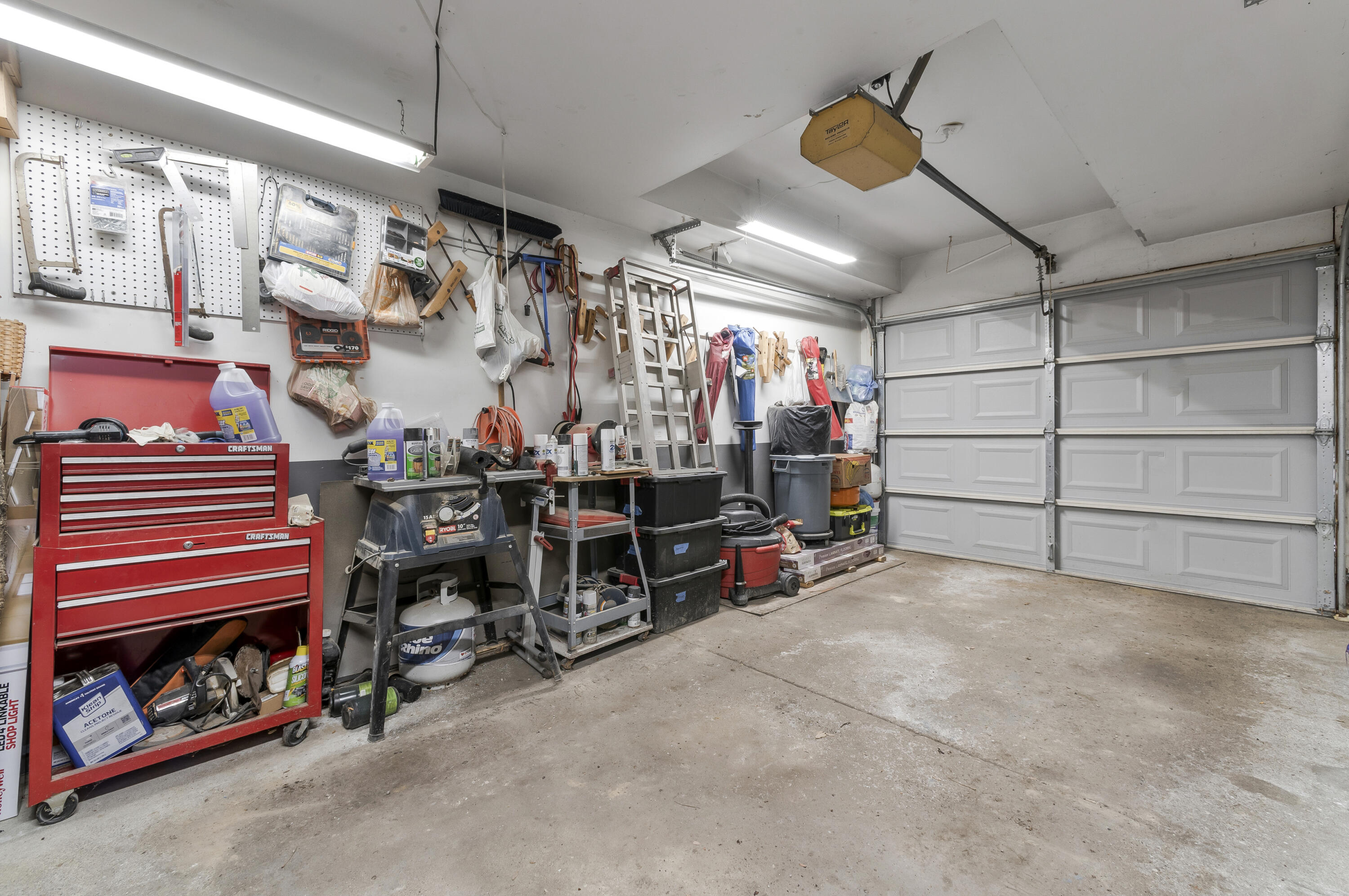 35768 Union Lake Road Harrison Township, MI 48045 - Photo 30 of 31 HAR_8564
