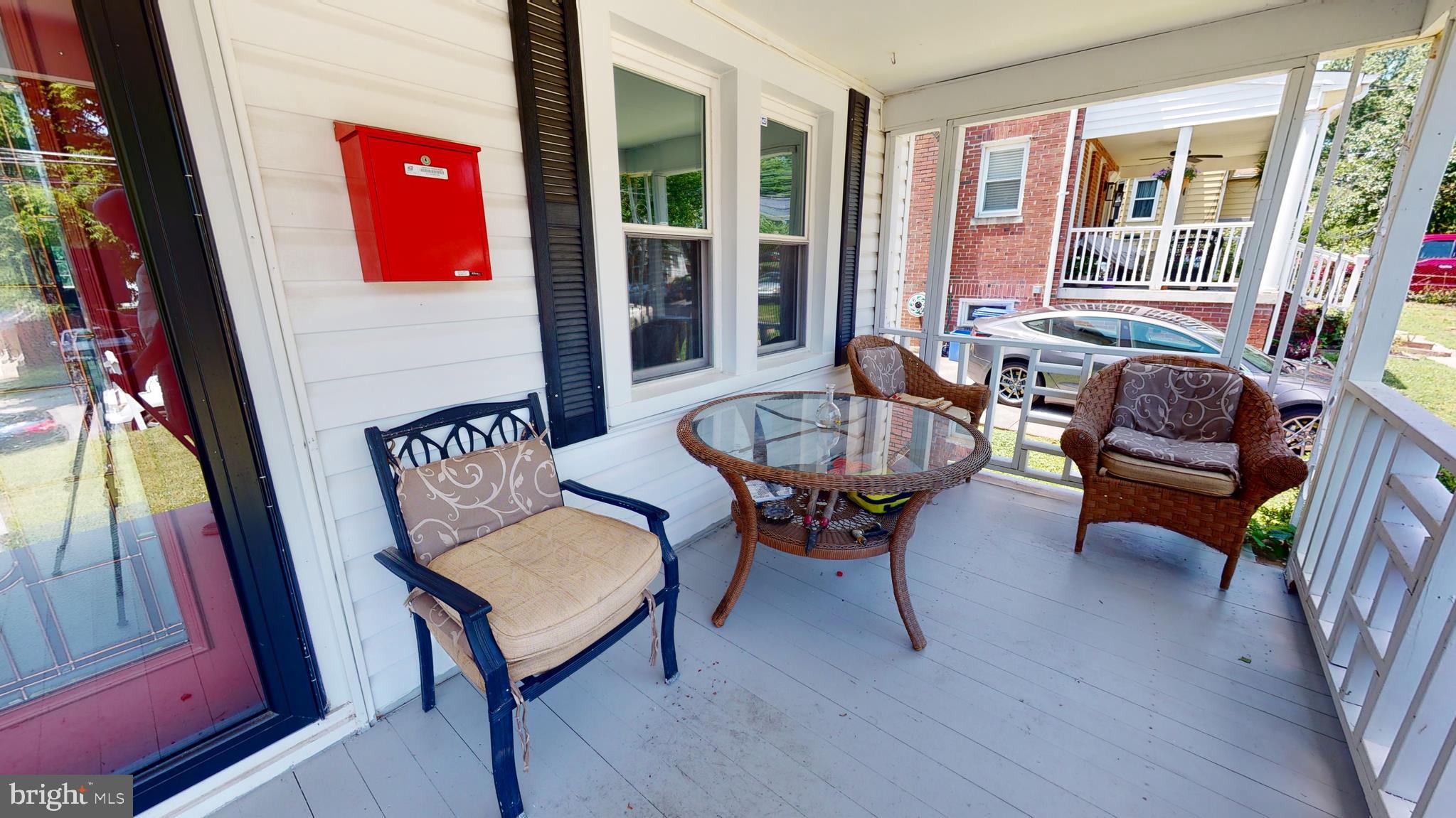 612 Thayer Avenue Silver Spring, MD 20910 - Photo 3 of 37 Gallery Image 3