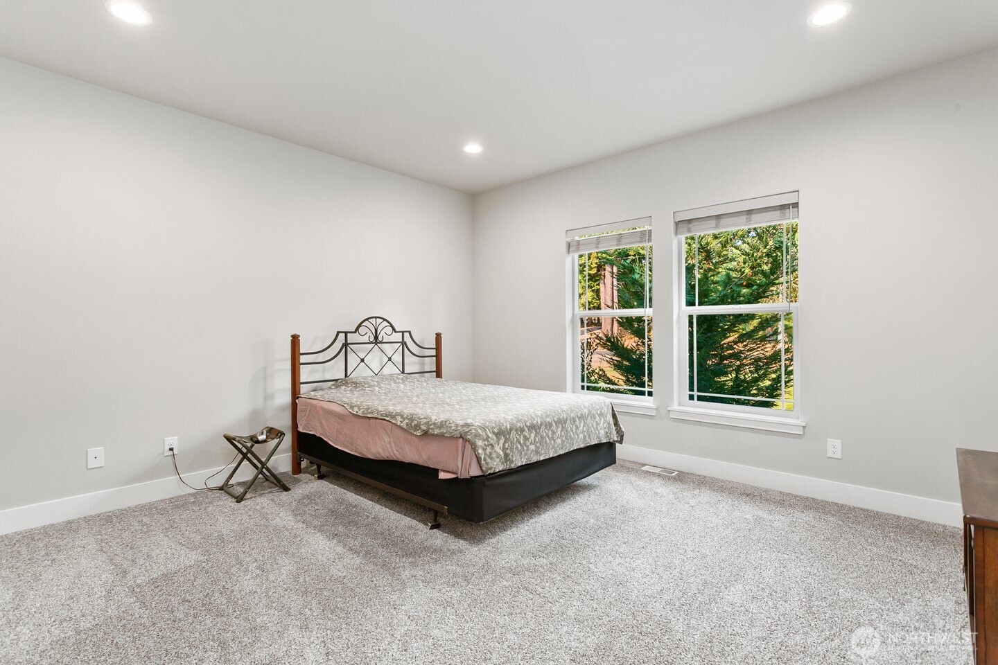707 Hubbard Road Southeast Rainier, WA 98576 - Photo 15 of 30 Gallery Image 15