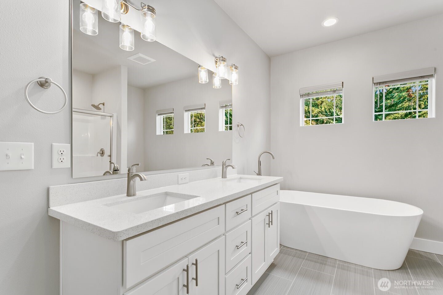 707 Hubbard Road Southeast Rainier, WA 98576 - Photo 18 of 30 Gallery Image 18