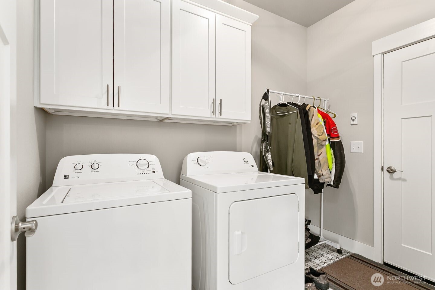 707 Hubbard Road Southeast Rainier, WA 98576 - Photo 24 of 30 Gallery Image 24