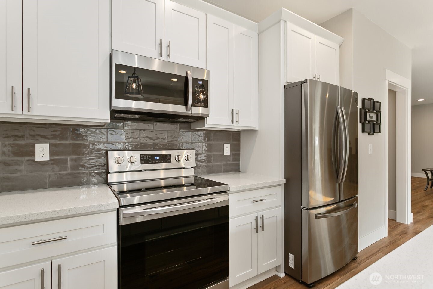 707 Hubbard Road Southeast Rainier, WA 98576 - Photo 10 of 30 Gallery Image 10
