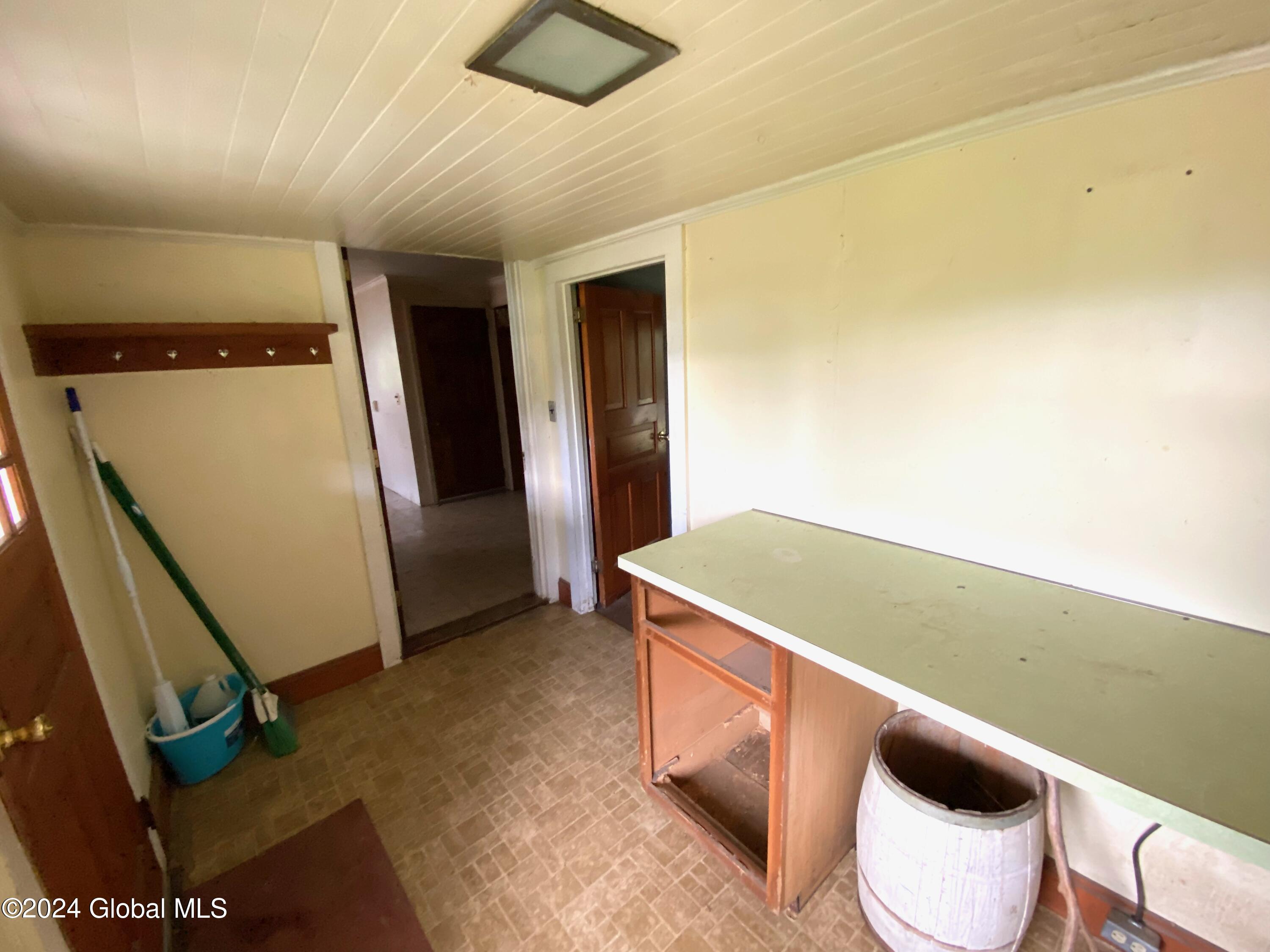 273 Sunnyside Road Schoharie, NY 12157 - Photo 3 of 31 a - 14
