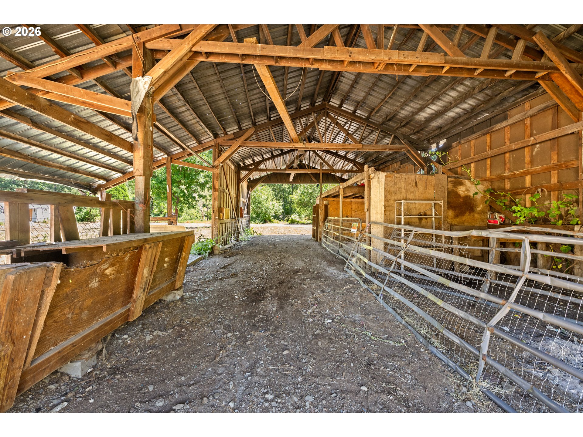 596 Raleigh Drive Winston, OR 97496 - Photo 10 of 30