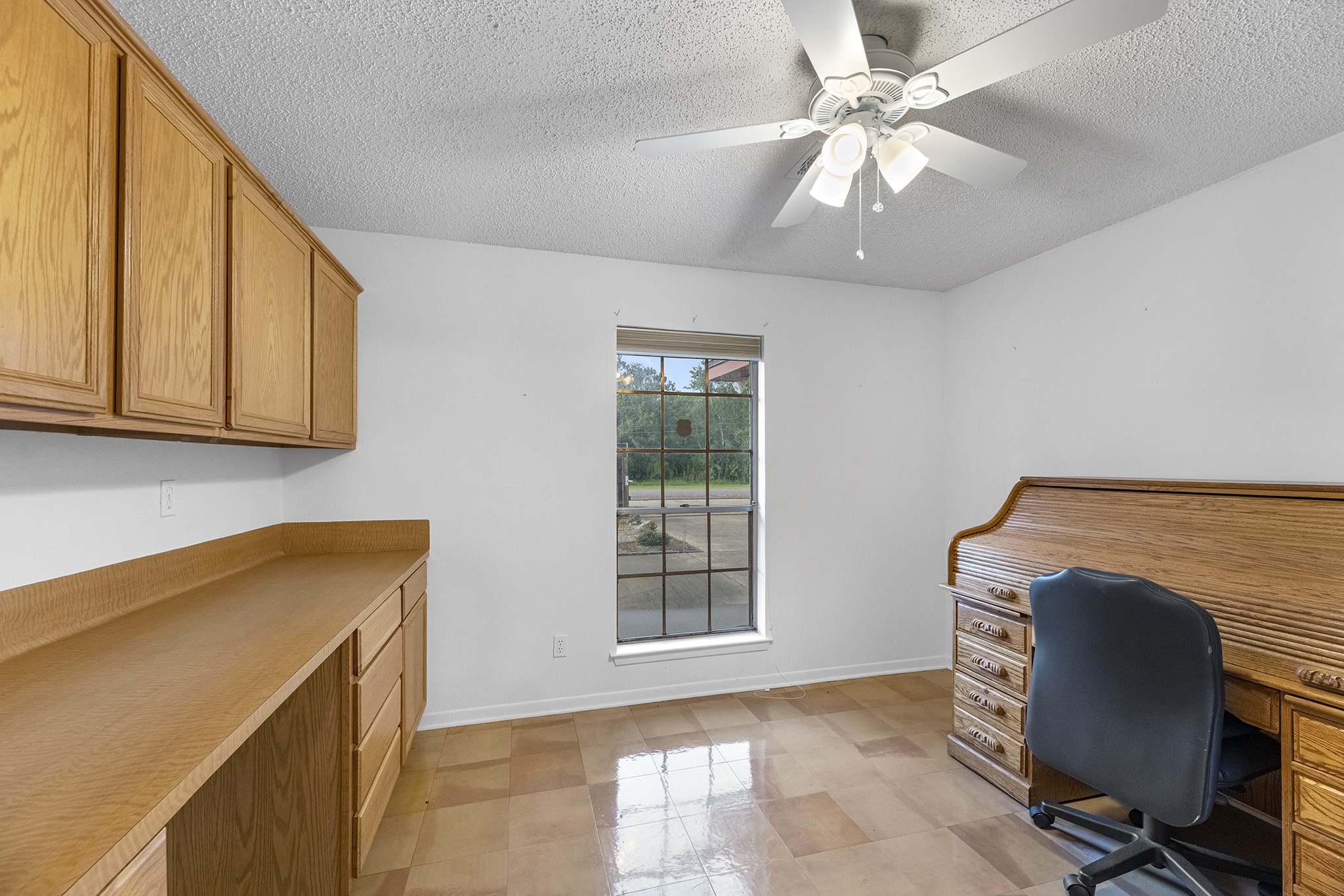 7315 Pine Street Manvel, TX 77578 - Photo 45 of 50 a view of workspace with windows