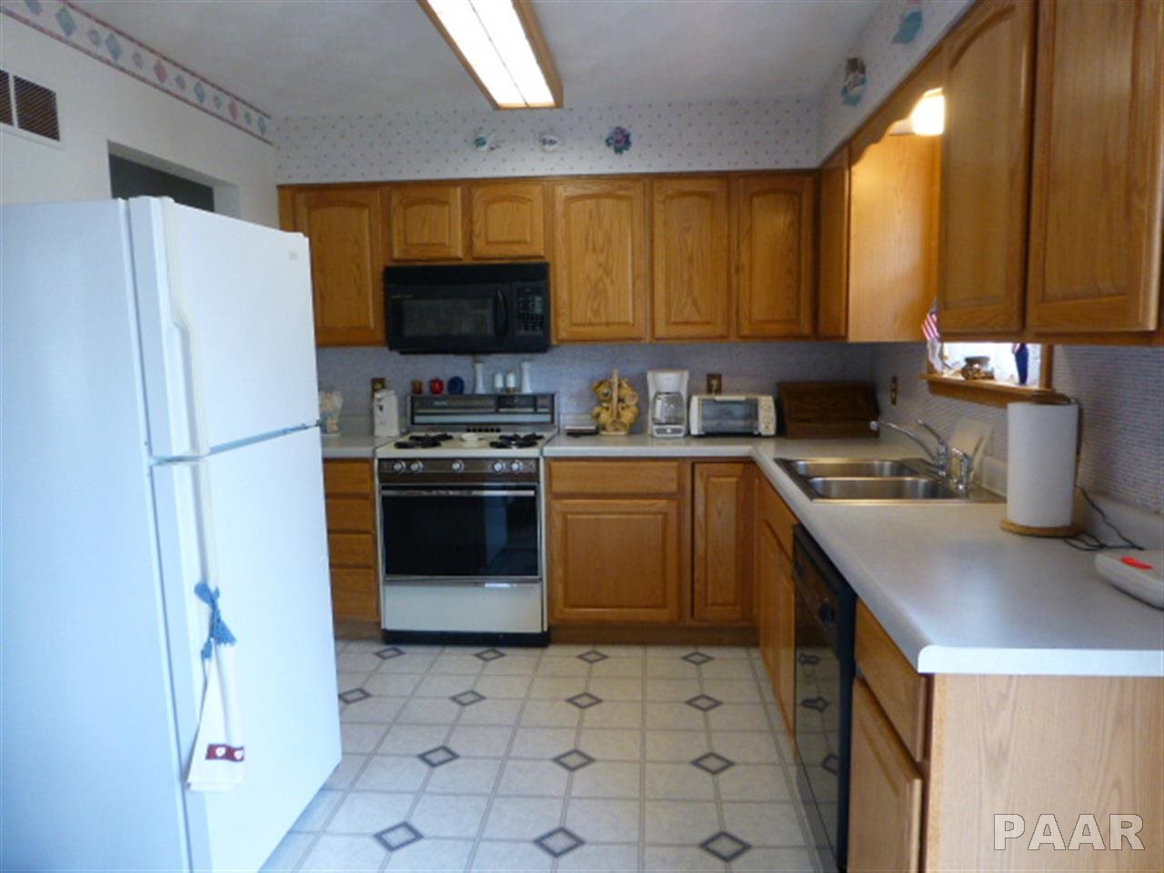 5513 East Captain Road Chillicothe, IL 61523 - Photo 7 of 23 Gallery Image 7