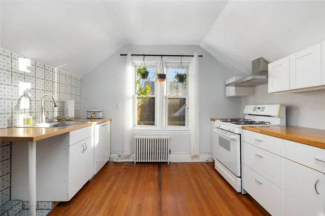 $295,000 | 377 Hope Street, Unit 3, Providence, RI 02906