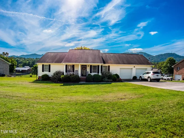 $282,000 | 275 Stewart Hills Drive, Rogersville, TN 37857