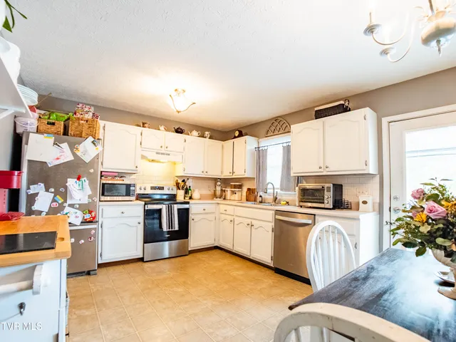 $282,000 | 275 Stewart Hills Drive, Rogersville, TN 37857