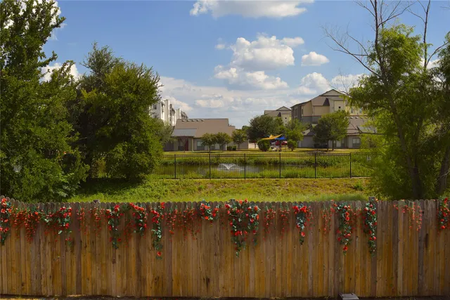 $2,250 | 604 Heinatz Flat Lane, Leander, TX 78641