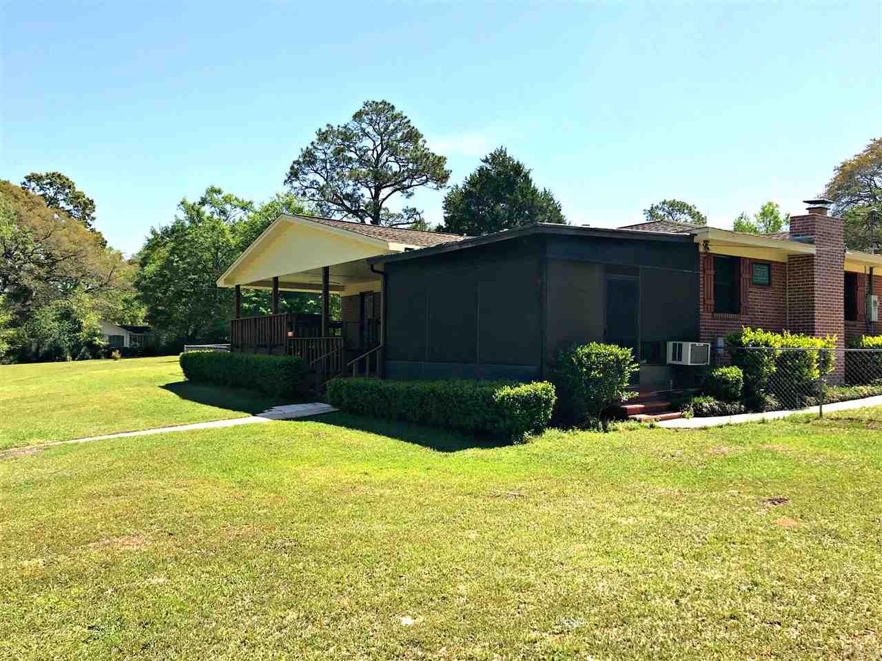 1570 Muscogee Road Cantonment, FL 32533 - Photo 4 of 49