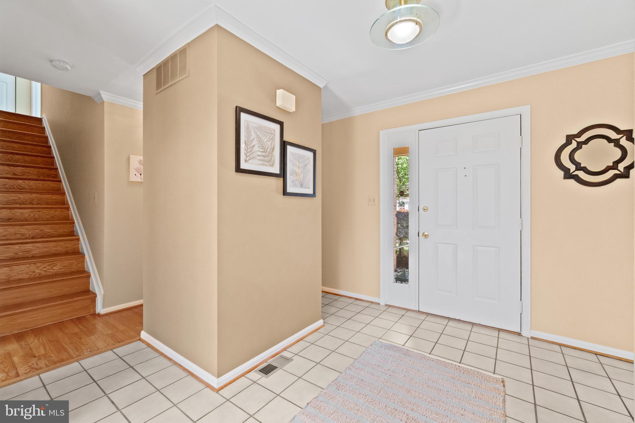 873 Rudder Way Annapolis, MD 21401 - Photo 6 of 43 Welcoming Foyer