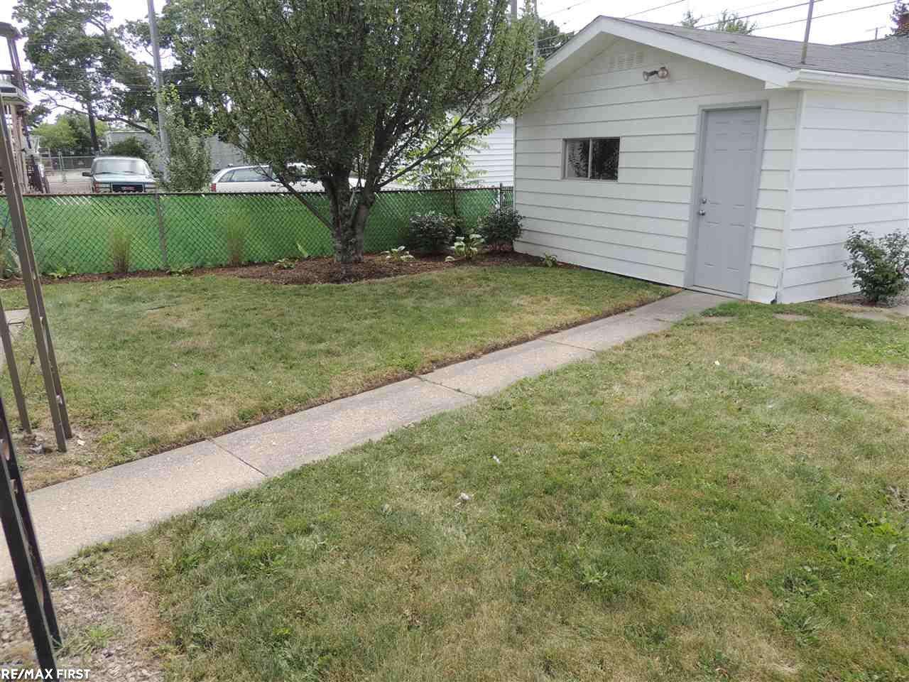 375 Cass Mount Mount Clemens, MI 48043 - Photo 21 of 26