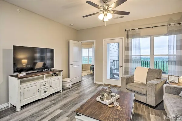 $400,000 | 3107 South Vineyards Terrace, Unit 5, Branson, MO 65616