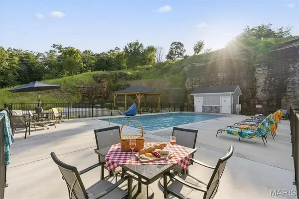 $400,000 | 3107 South Vineyards Terrace, Unit 5, Branson, MO 65616
