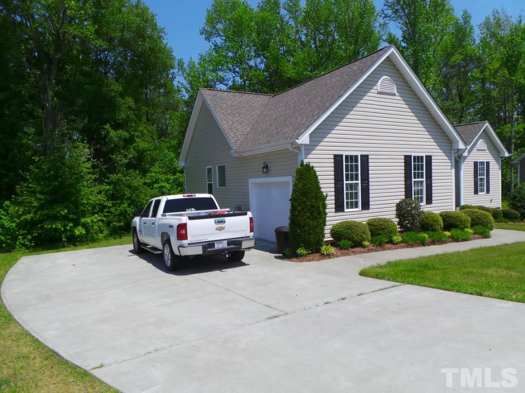36 West Waycliff Road Henderson, NC 27537 - Photo 2 of 23 Gallery Image 2