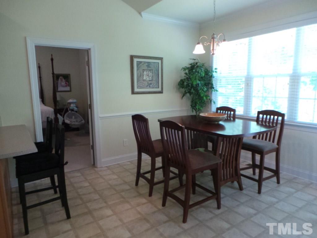 36 West Waycliff Road Henderson, NC 27537 - Photo 7 of 23 Gallery Image 7