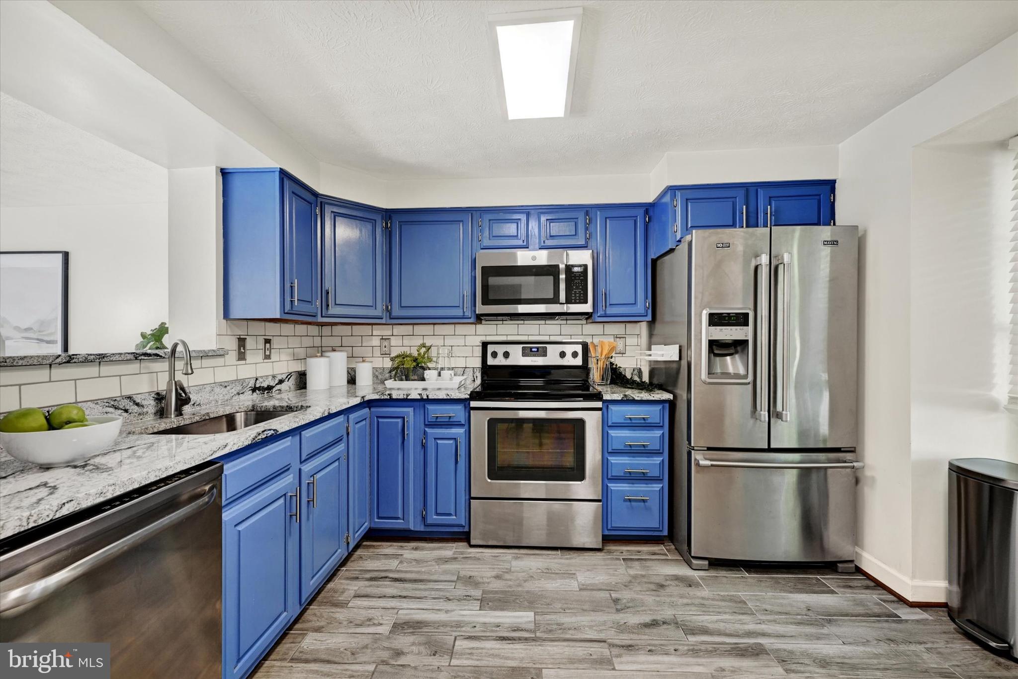 7767 Paddock Way Baltimore, MD 21244 - Photo 5 of 32