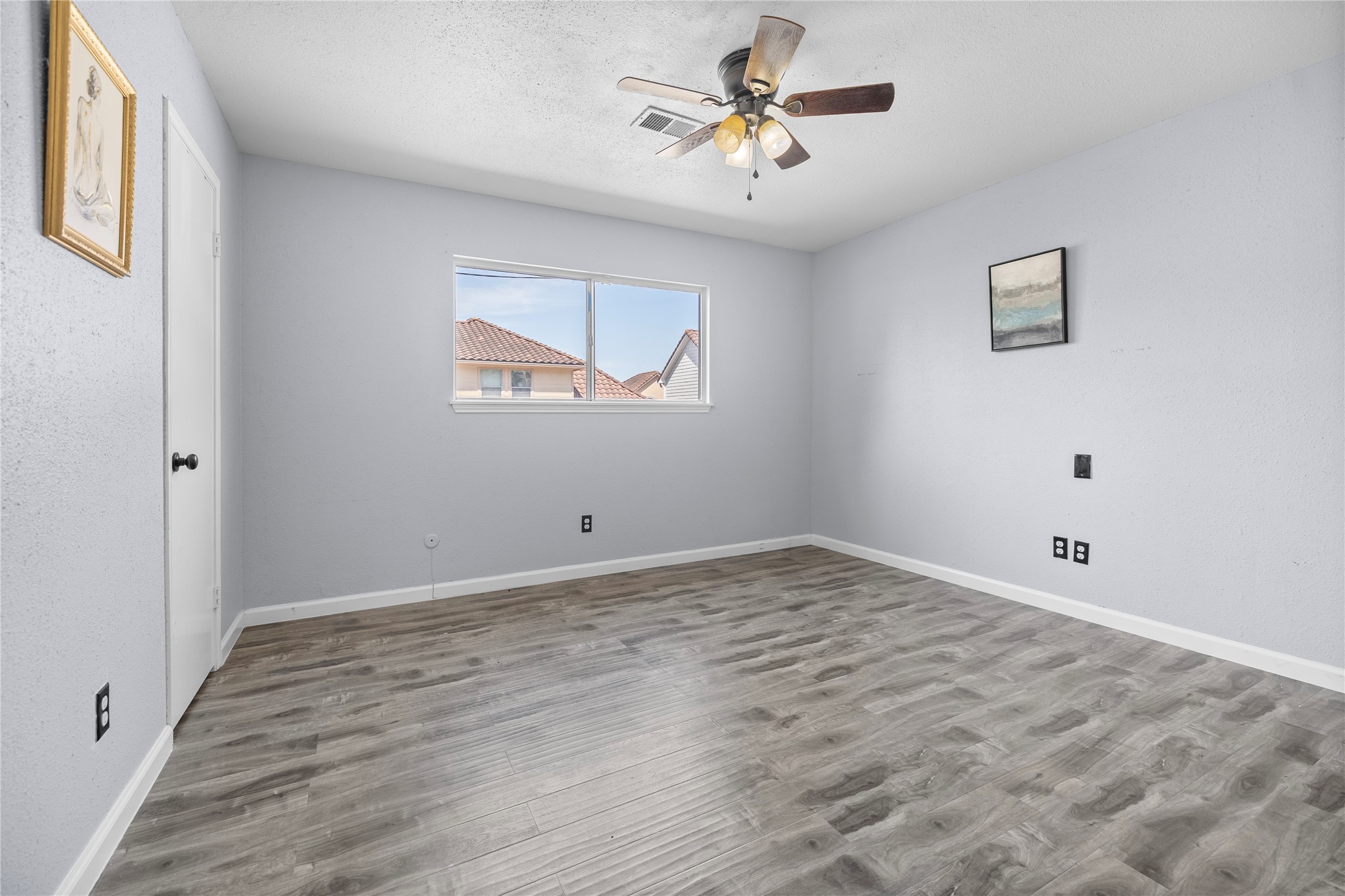 1425 Springrock Lane, Unit 4 Houston, TX 77055 - Photo 13 of 21 Gallery Image 13