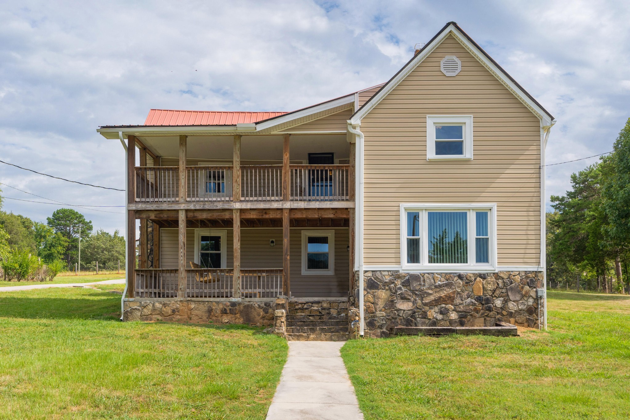 930 Kensington Road Chickamauga, GA 30707 - Photo 16 of 82 a front view of a house with a yard