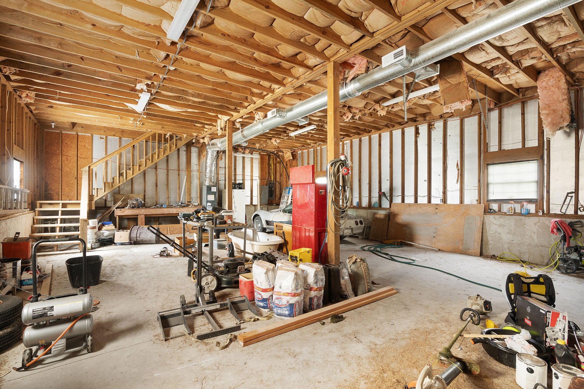 930 Kensington Road Chickamauga, GA 30707 - Photo 53 of 82 a view of a room with gym equipment