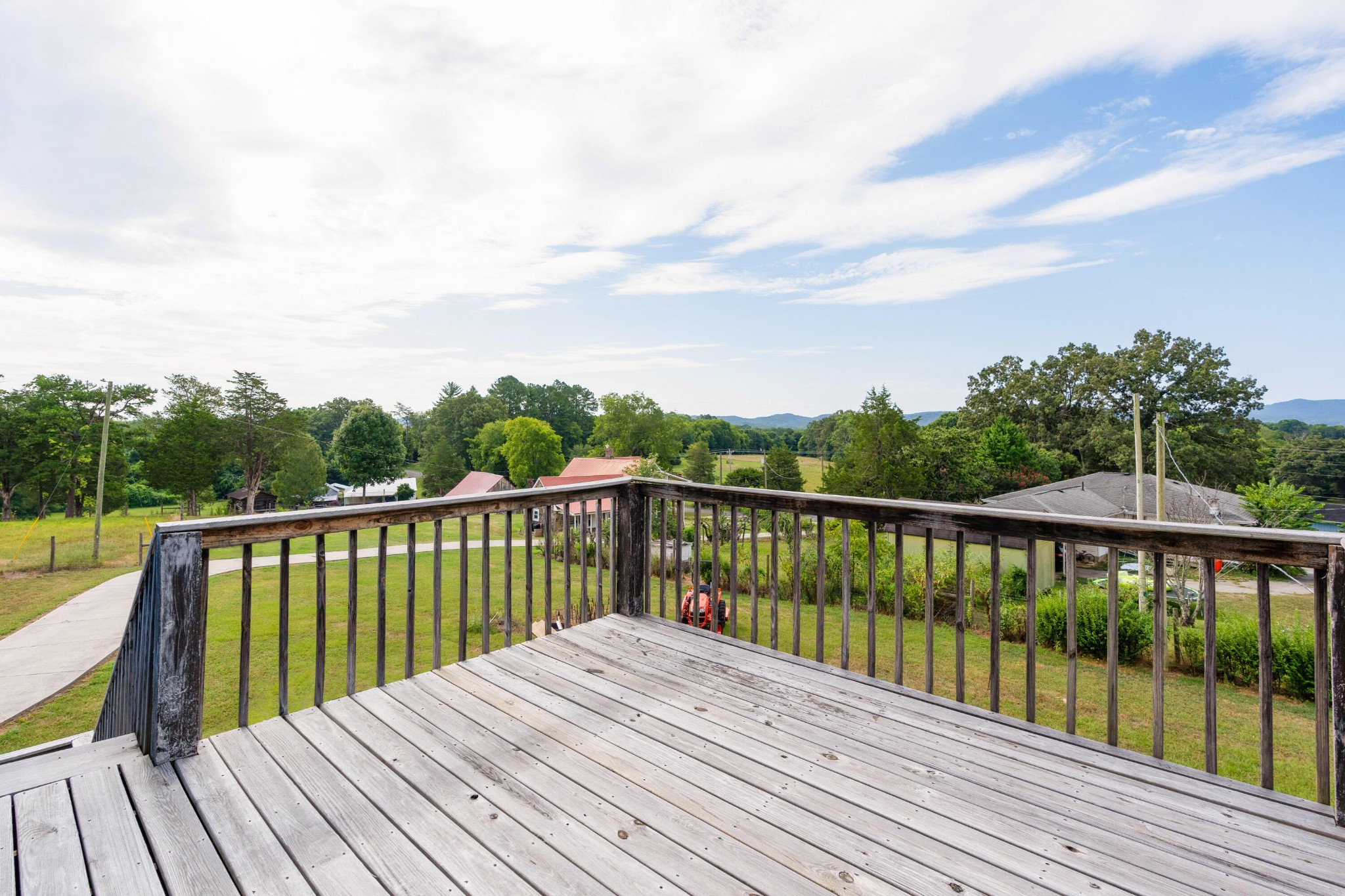 930 Kensington Road Chickamauga, GA 30707 - Photo 65 of 82 a balcony with wooden floor and fence
