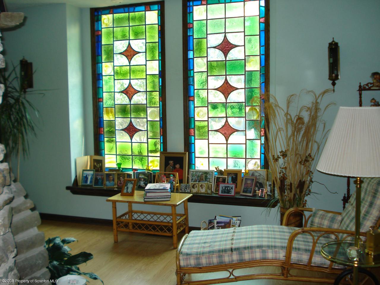 72 Memory Lane Moscow, PA 18444 - Photo 14 of 34 a living room with furniture and a window