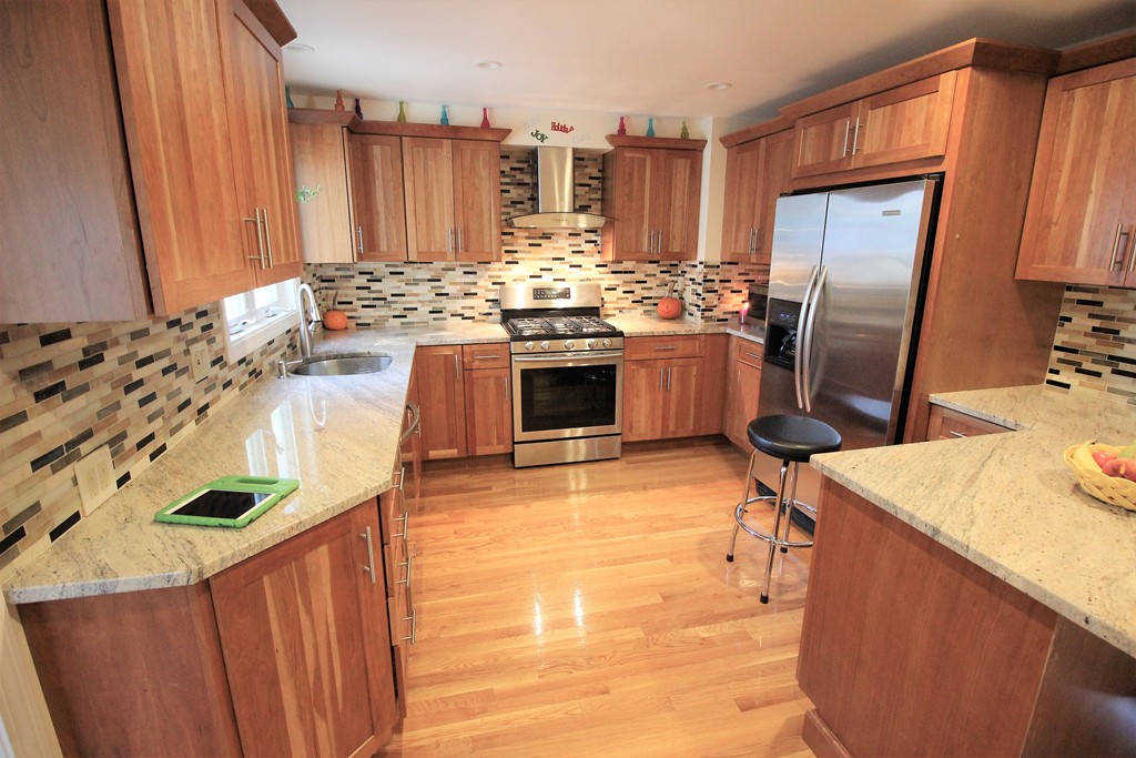 106 Ruggles Street Quincy, MA 02169 - Photo 2 of 17 Gallery Image 2
