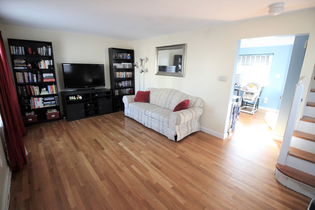 106 Ruggles Street Quincy, MA 02169 - Photo 5 of 17 Gallery Image 5