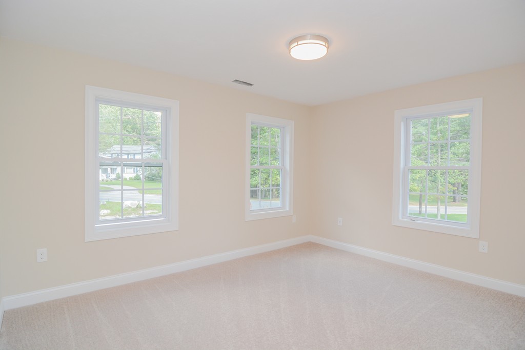 2 Ledge Road Chelmsford, MA 01863 - Photo 14 of 20