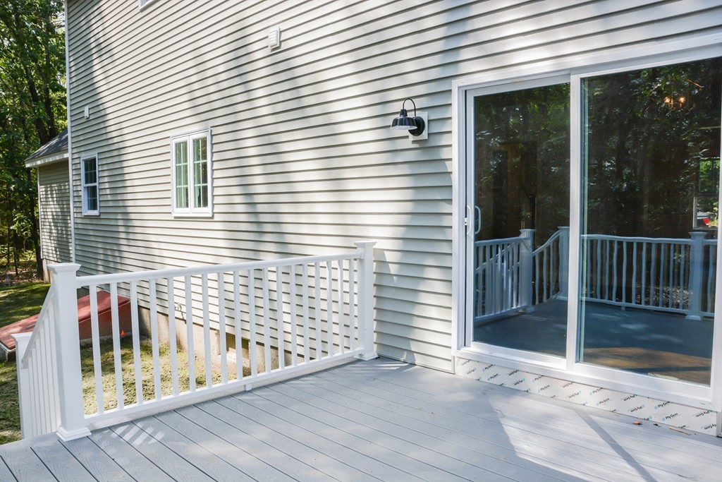 2 Ledge Road Chelmsford, MA 01863 - Photo 4 of 20