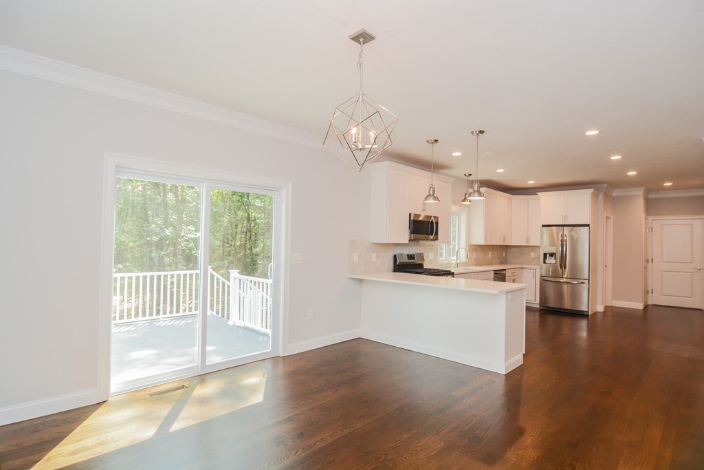 2 Ledge Road Chelmsford, MA 01863 - Photo 6 of 20