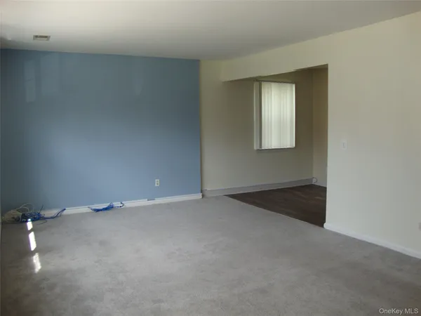 $2,200 | 276 Temple Hill Road, Unit 2215, New Windsor, NY 12553