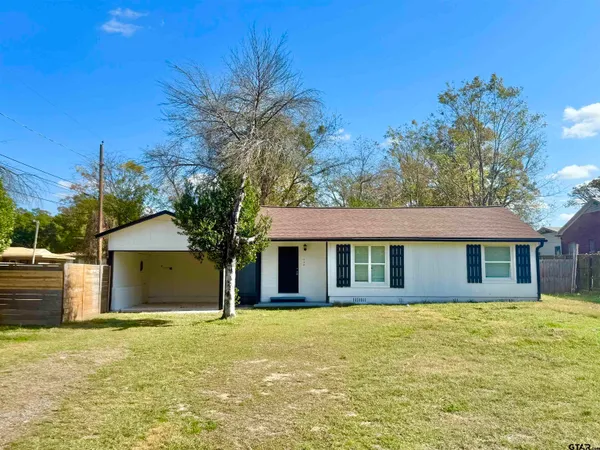 $117,000 | 230 Northwest Napp Street, De Kalb, TX 75559