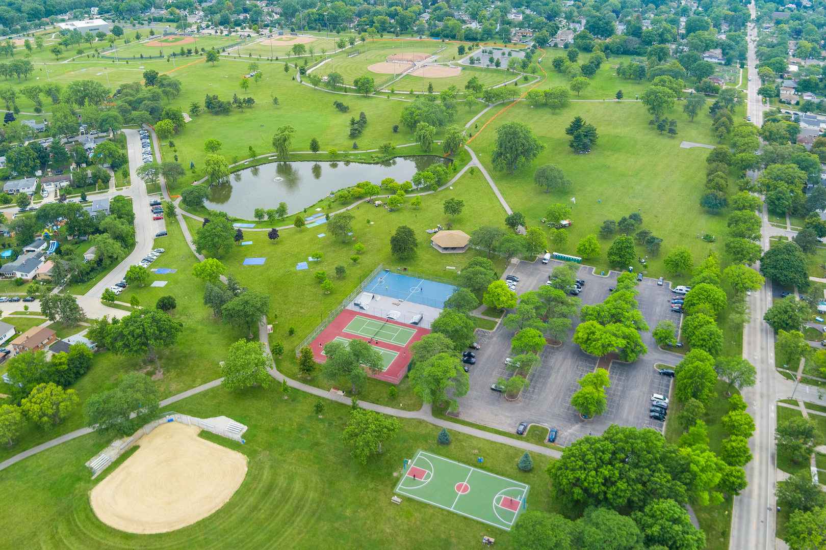 1311 South Finley Road, Unit 205 Lombard, IL 60148 - Photo 21 of 26 an aerial view of a residential houses with yard