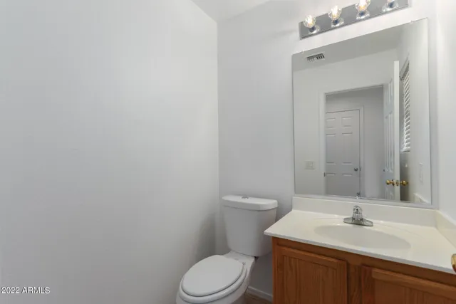 $1,950 | 6475 West Freeway Lane, Glendale, AZ 85302