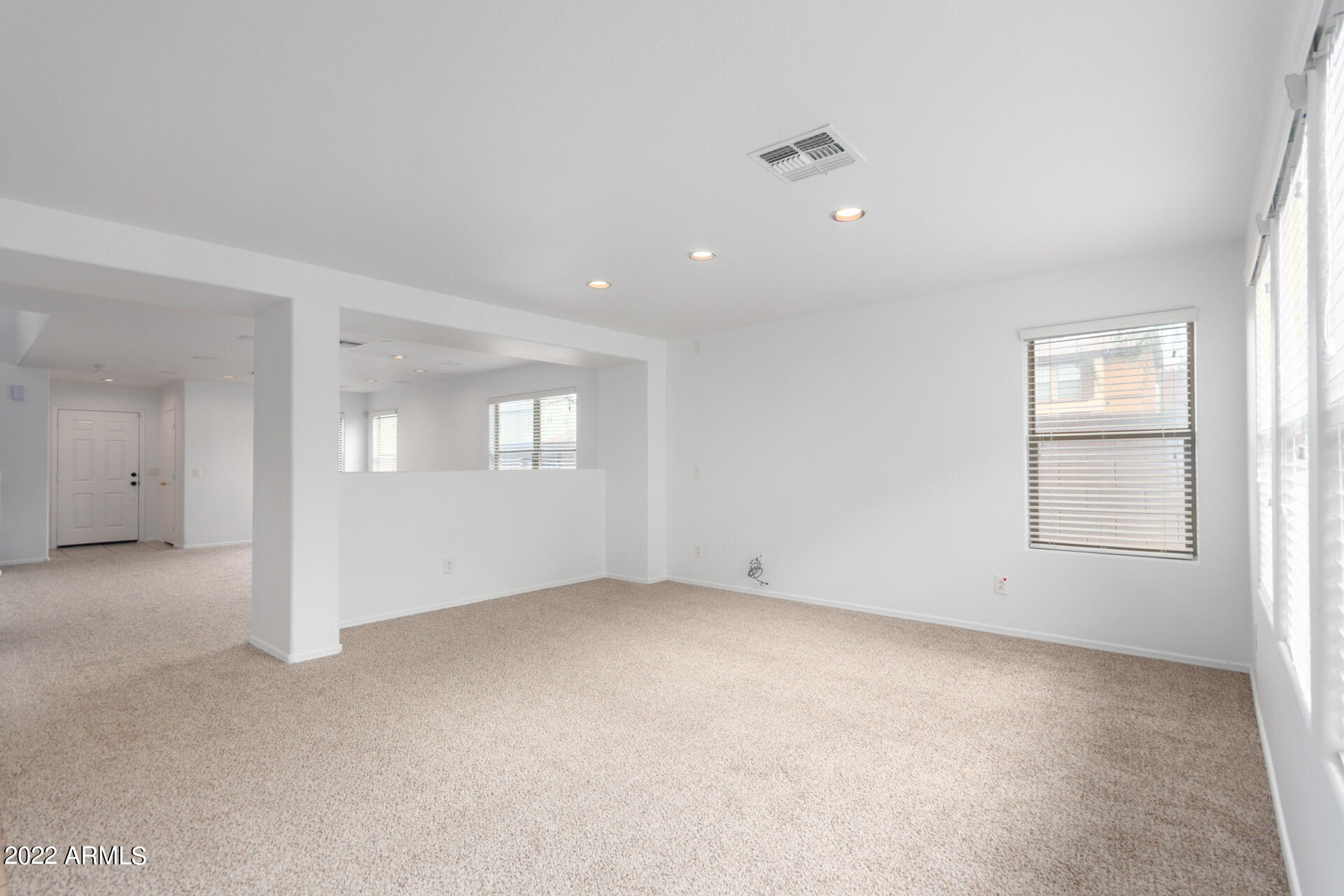 6475 West Freeway Lane Glendale, AZ 85302 - Photo 8 of 26 Family Room