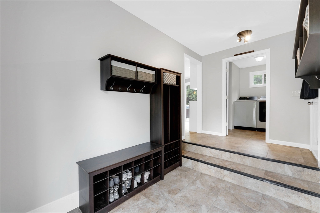 51 Lantern Lane West Springfield, MA 01089 - Photo 31 of 42