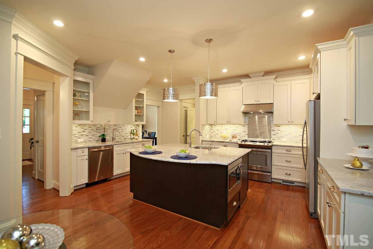 2630 Bedford Avenue Raleigh, NC 27607 - Photo 2 of 25