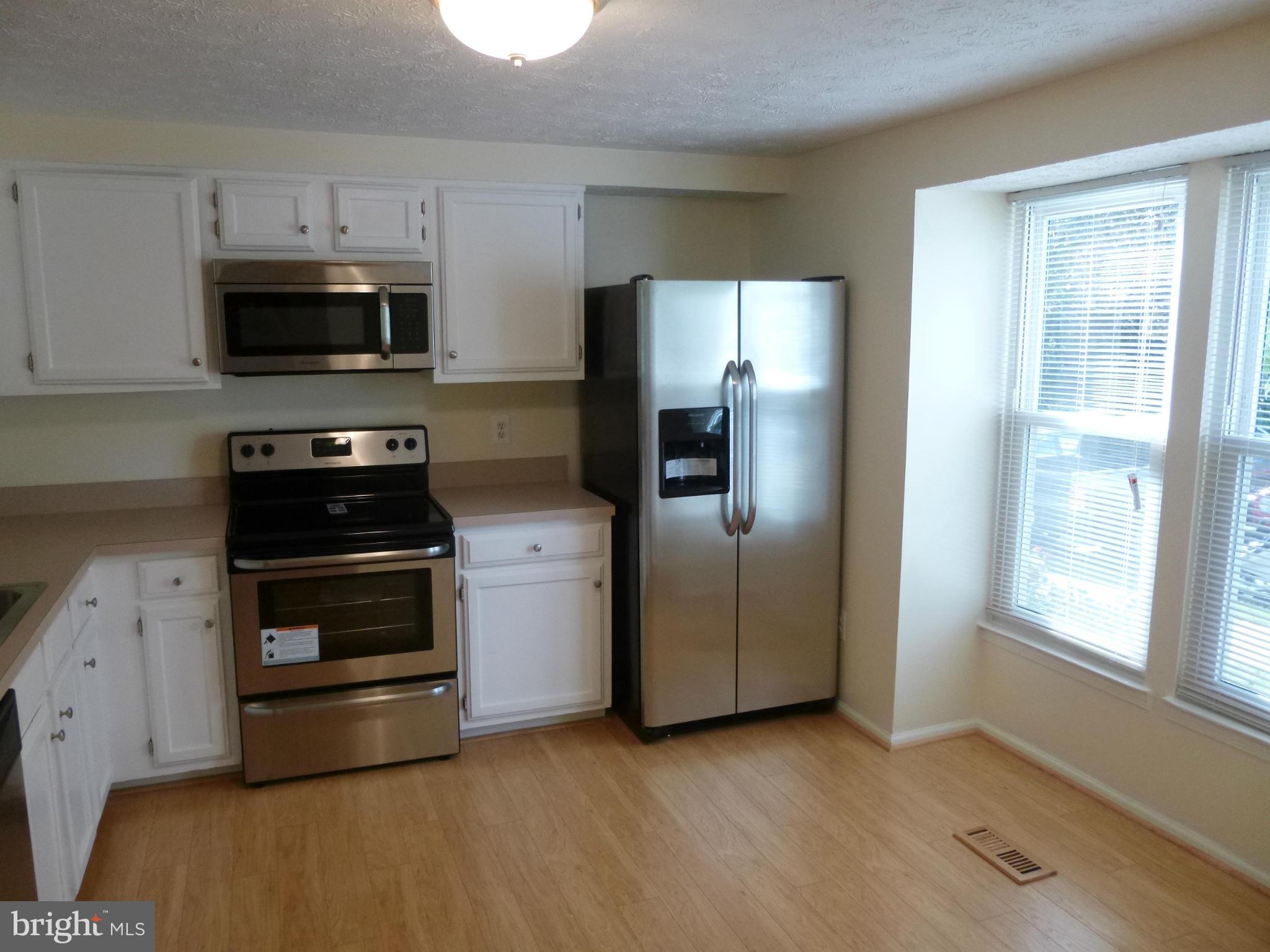 7443 Aspenpark Road Lorton, VA 22079 - Photo 4 of 16 Kitchen