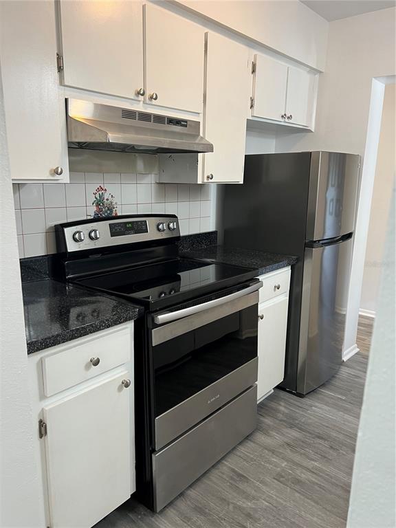 5521 Bay Boulevard, Unit 202 Port Richey, FL 34668 - Photo 4 of 17