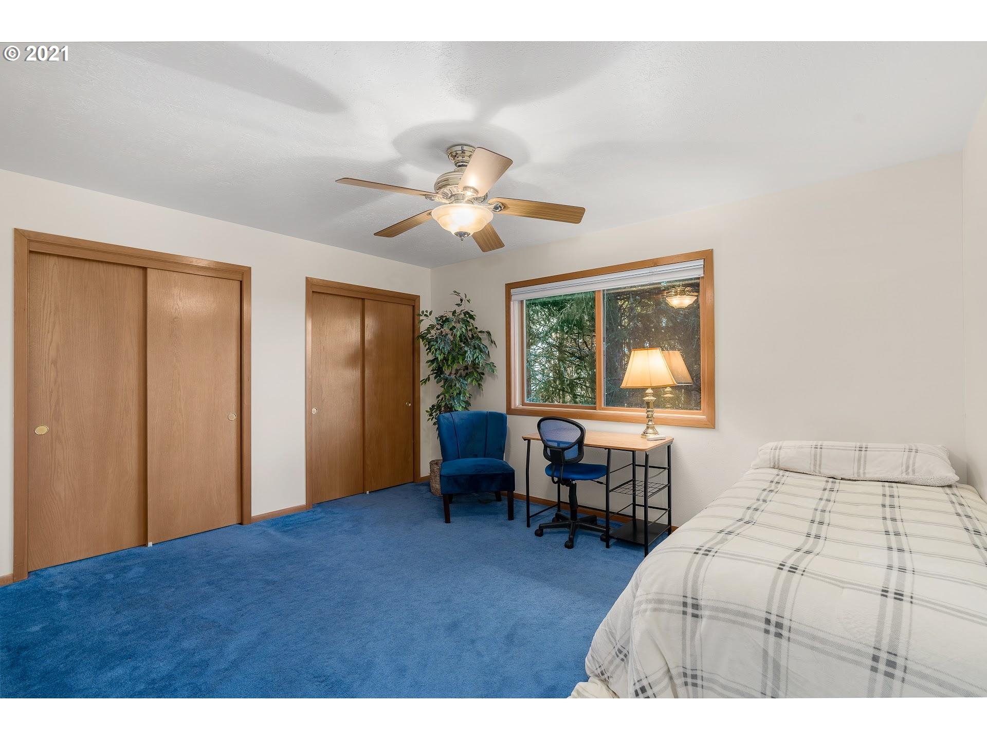 25695 Southwest Neill Road Newberg, OR 97132 - Photo 16 of 31 Gallery Image 16