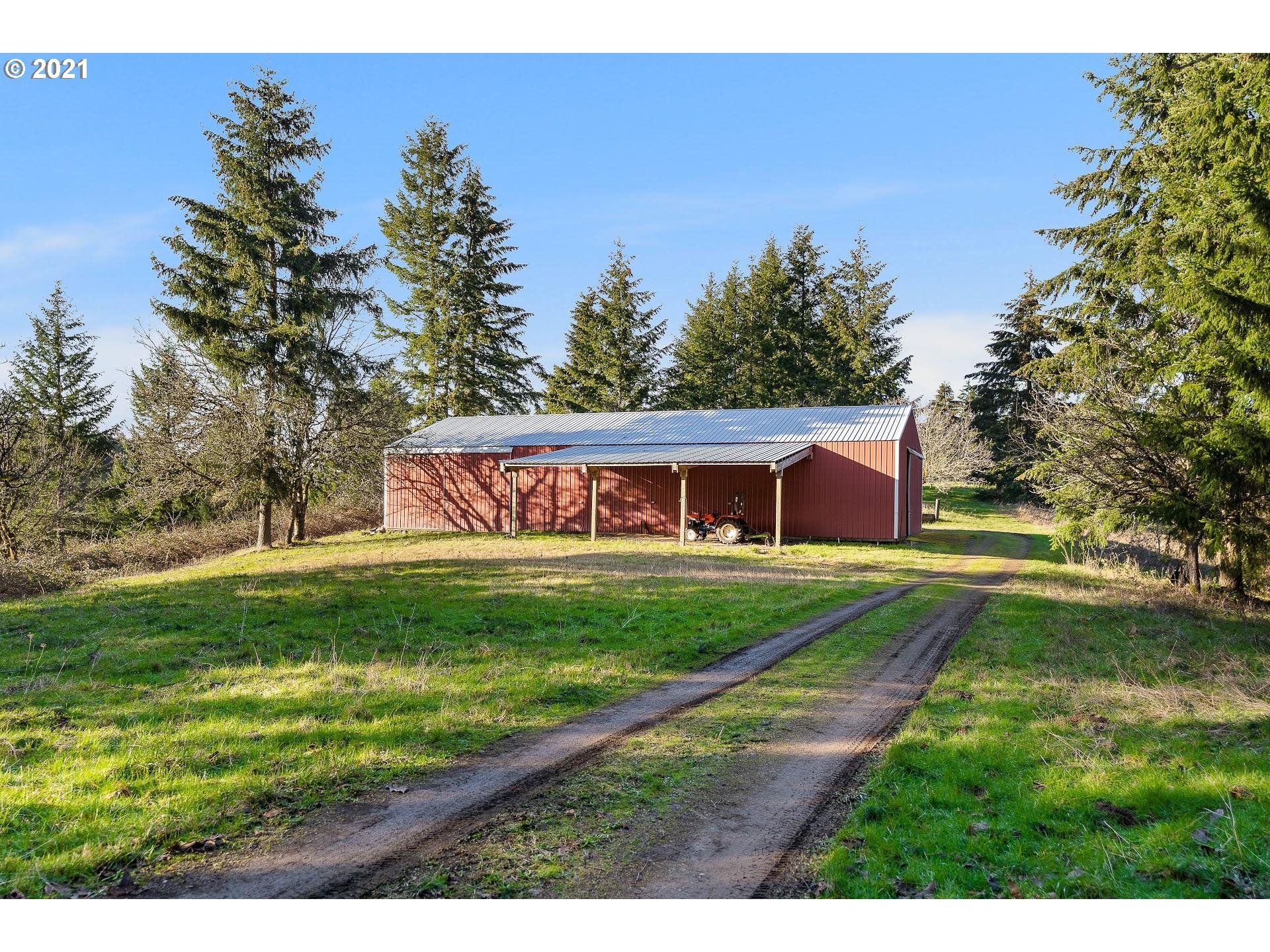 25695 Southwest Neill Road Newberg, OR 97132 - Photo 25 of 31 Gallery Image 25