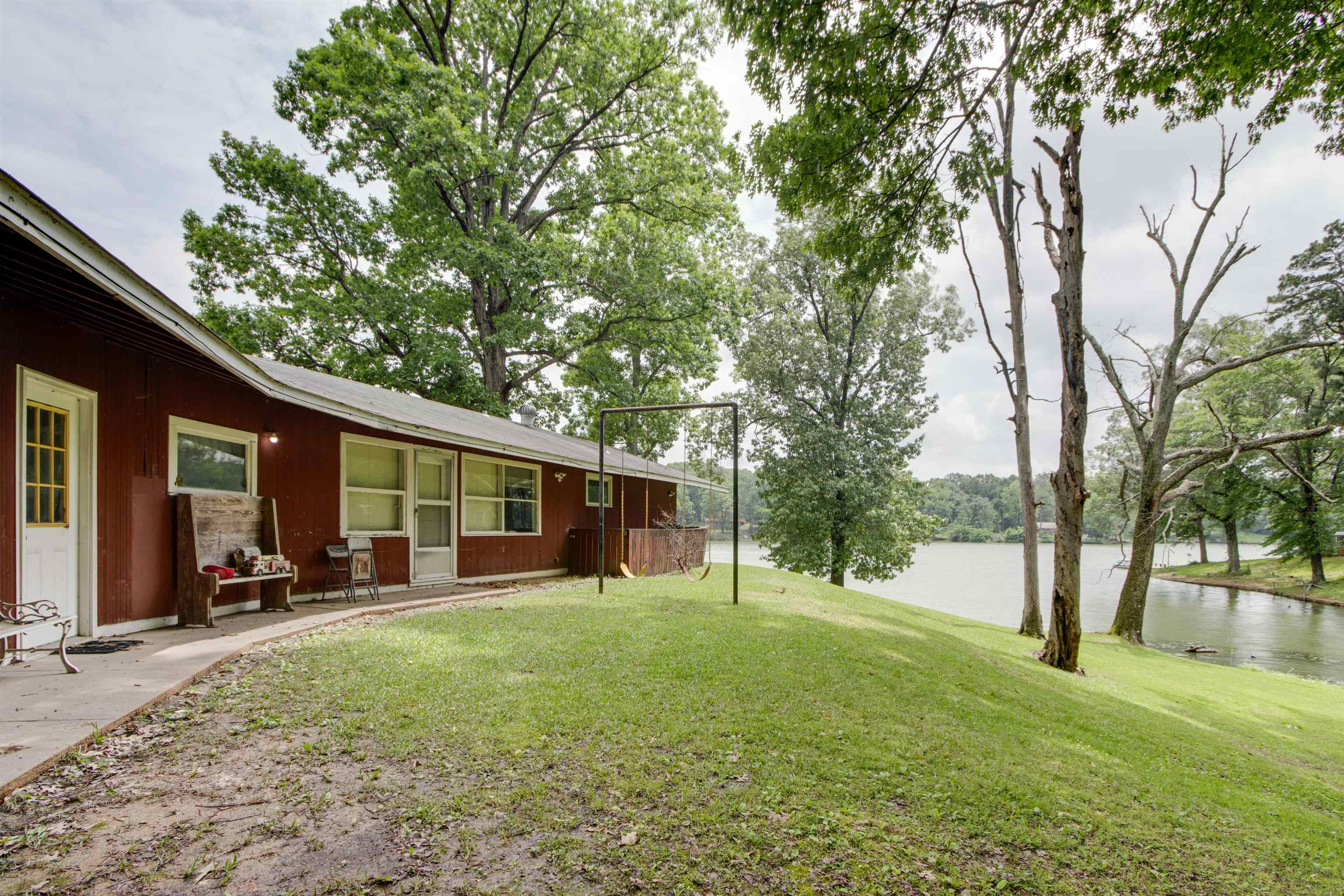 4920 Coro Road Memphis, TN 38109 - Photo 24 of 25 a view of a house with yard and sitting area