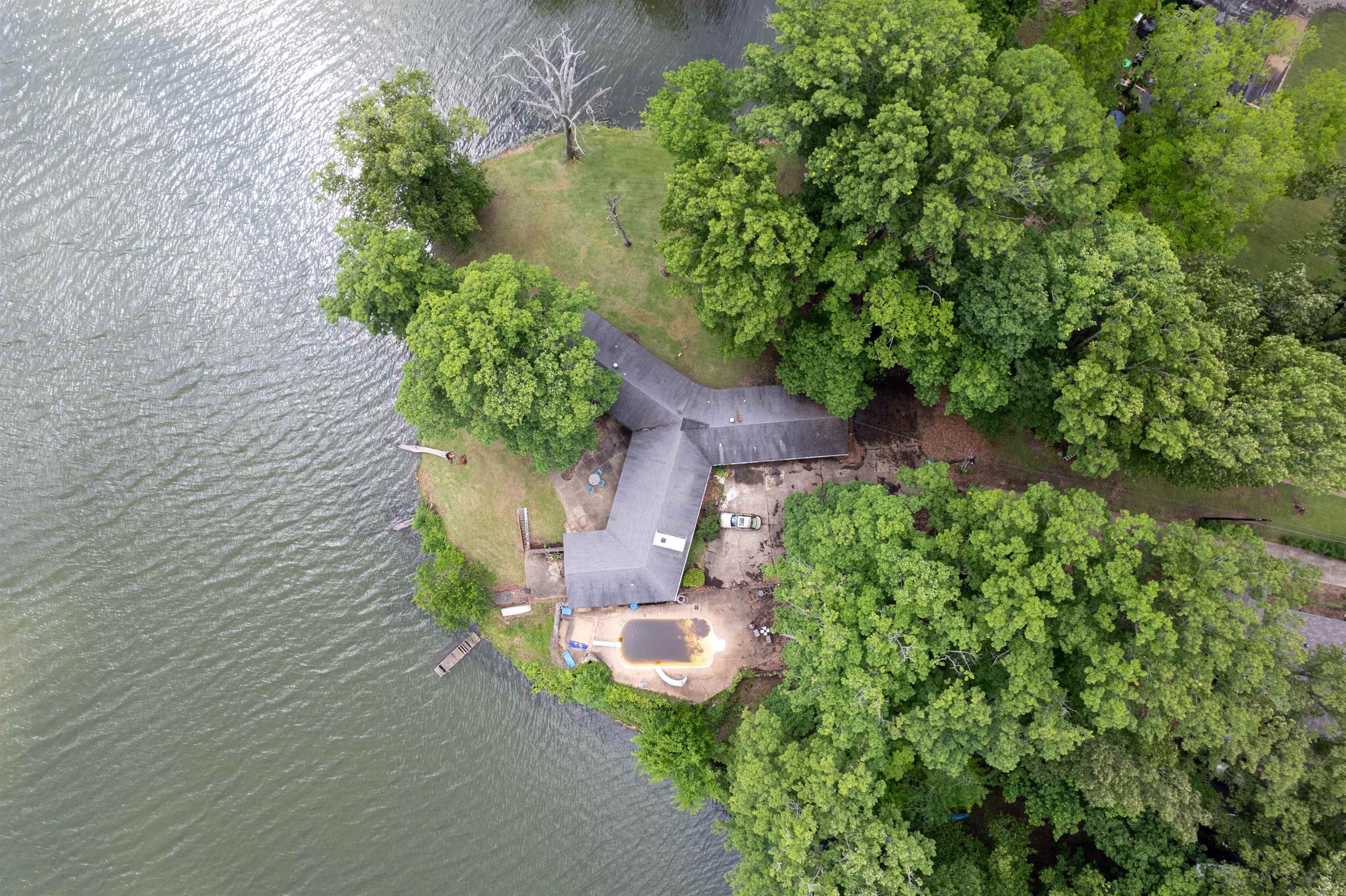 4920 Coro Road Memphis, TN 38109 - Photo 7 of 25