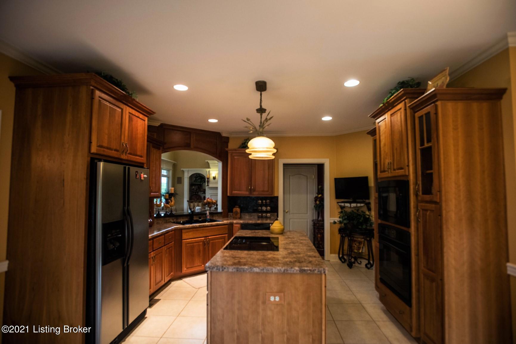 1954 Plum Run Road Bardstown, KY 40004 - Photo 16 of 46 11 kitchen