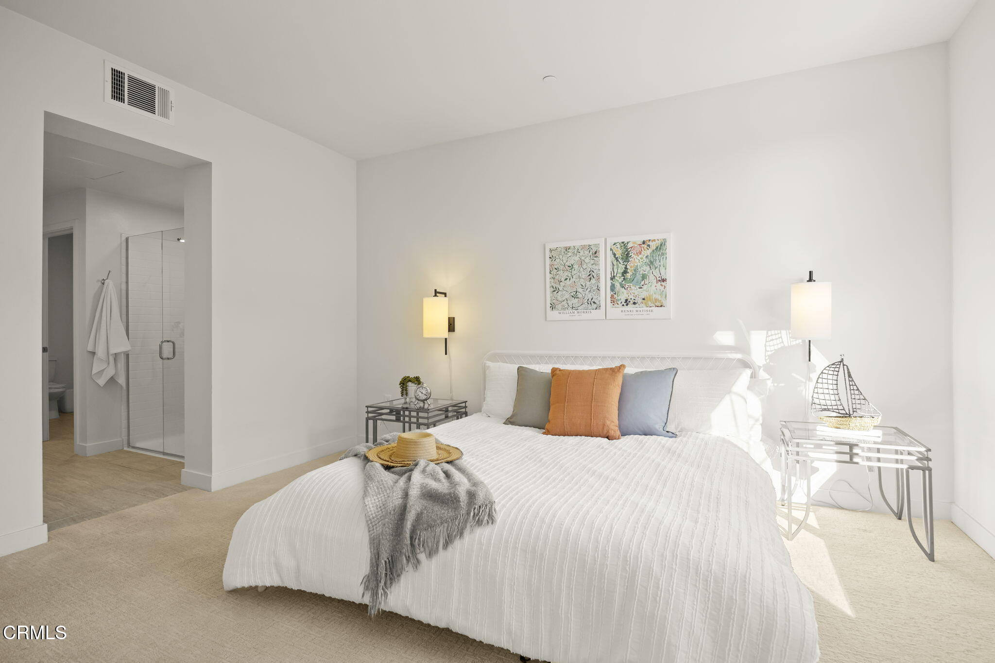 2800 Wagon Wheel Road, Unit 404 Oxnard, CA 93036 - Photo 24 of 43 a bedroom with a bed and a painting