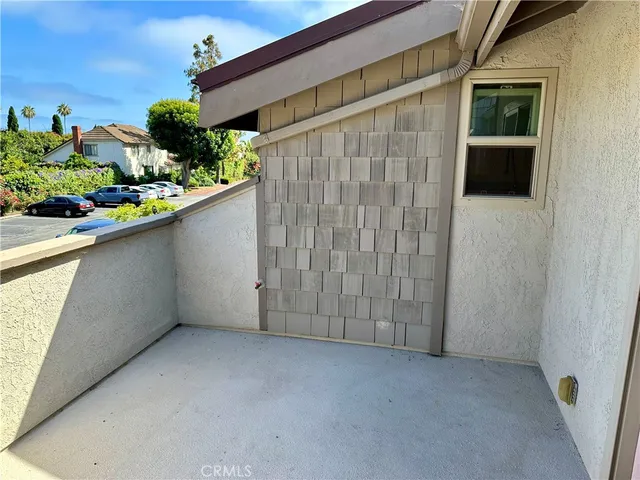 a view of an outdoor space